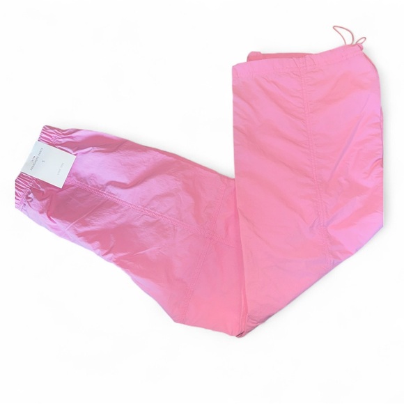 Love Tree Pink Parachute Pants. Size S. NWT. - Picture 1 of 4